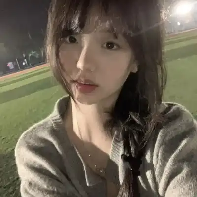 潘梓